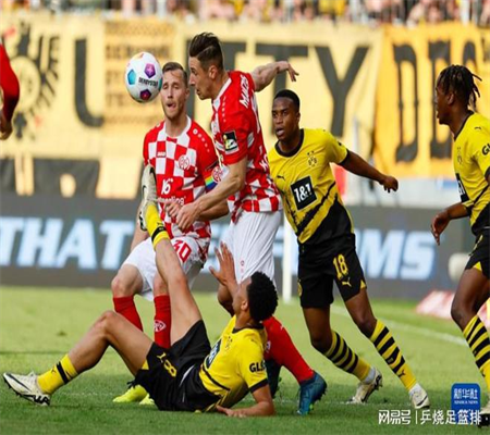 Eze: Bốn Người Được Chọn Là Sự Khẳng Định Lớn Nhất Cho Crystal Palace, Cơ Hội Như Vậy Không Dễ Đến
